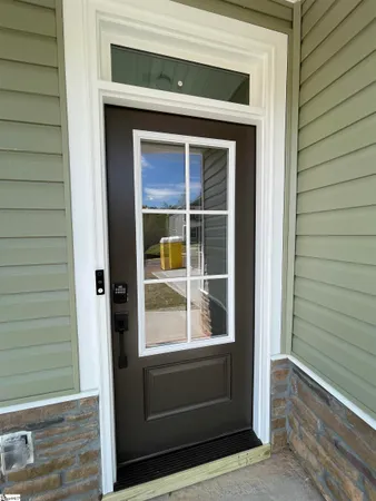 $334,900 | 18 Gateway Drive, Central, SC 29630