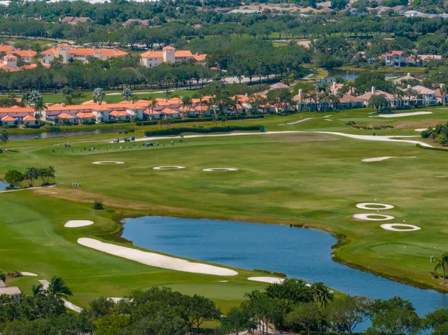 $244,000 | 5040 Harmony Circle, Unit 205, Vero Beach, FL 32967