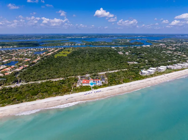 $244,000 | 5040 Harmony Circle, Unit 205, Vero Beach, FL 32967