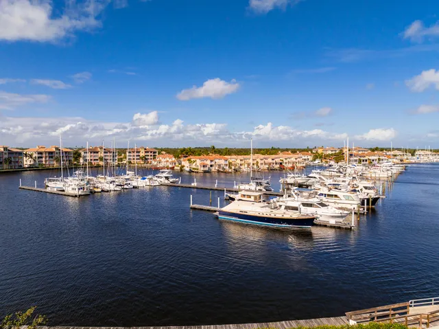 $244,000 | 5040 Harmony Circle, Unit 205, Vero Beach, FL 32967