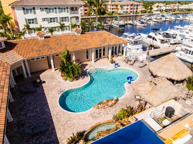 $244,000 | 5040 Harmony Circle, Unit 205, Vero Beach, FL 32967