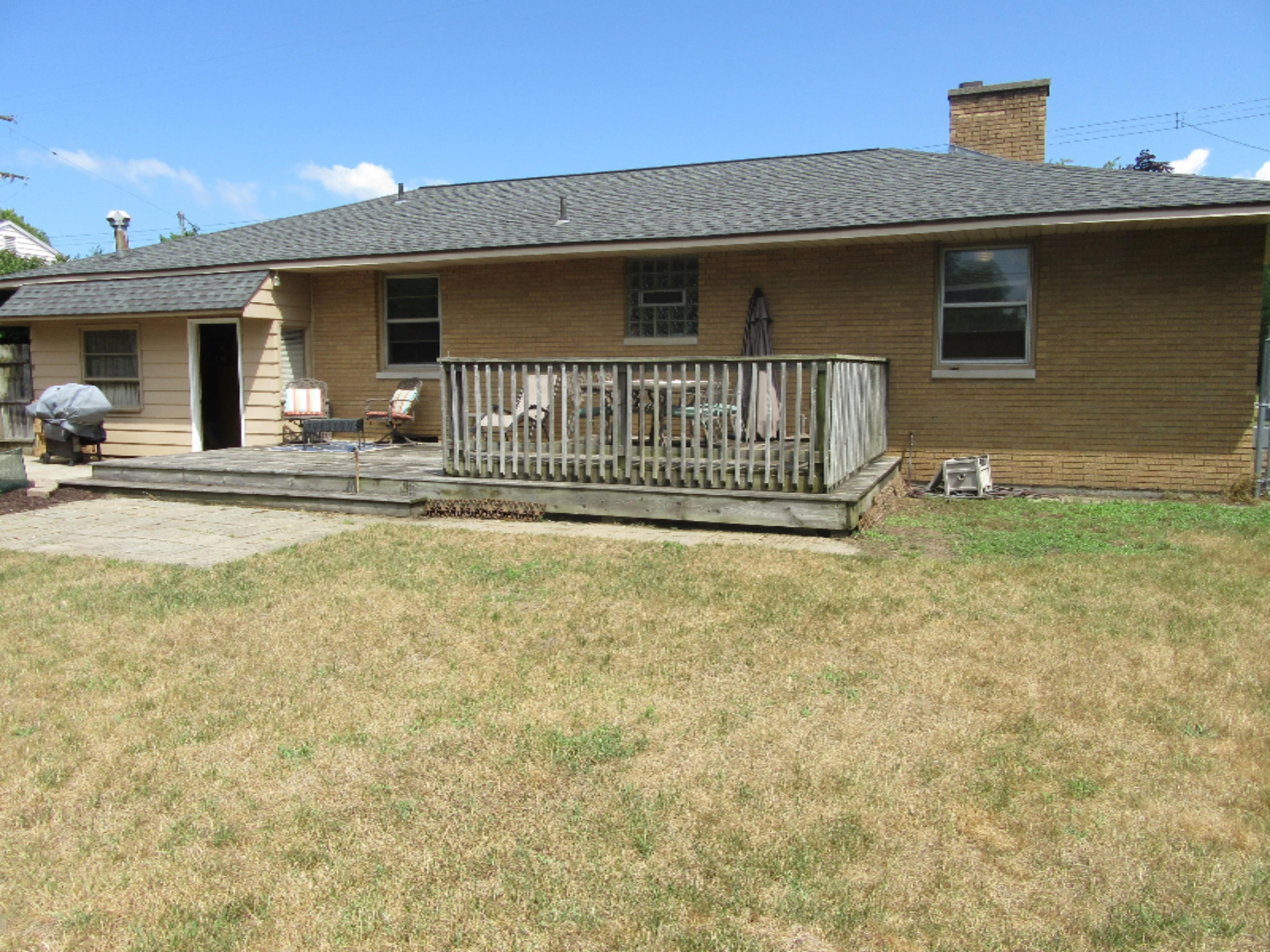 1451 Hendrick Road Muskegon, MI 49441 - Photo 7 of 26 IMG_1497