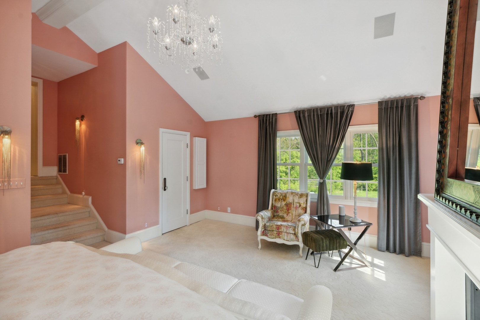 1900 Telegraph Road Bannockburn, IL 60015 - Photo 20 of 47 a living room with furniture and a large window