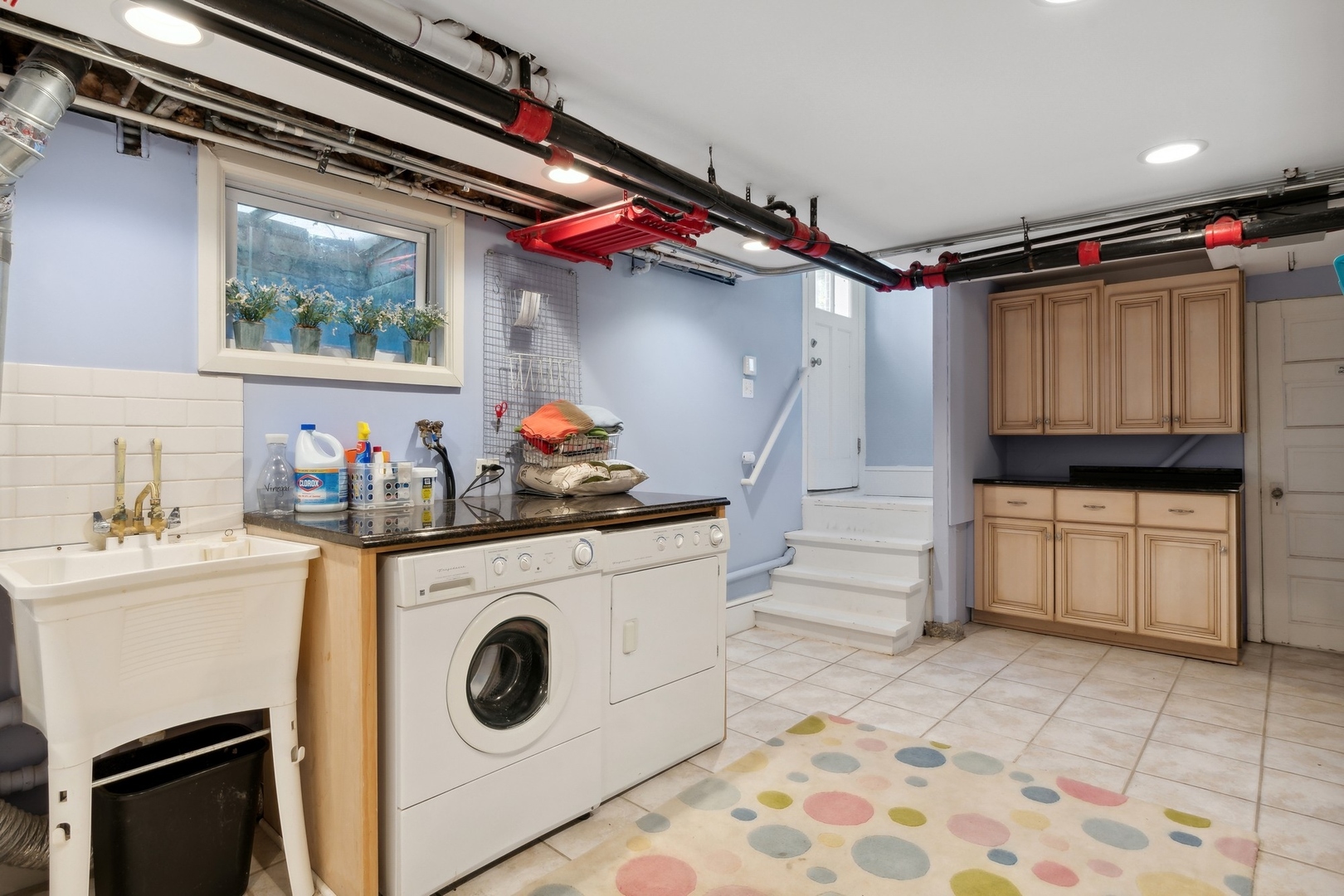 1900 Telegraph Road Bannockburn, IL 60015 - Photo 34 of 47 a utility room with dryer and washer