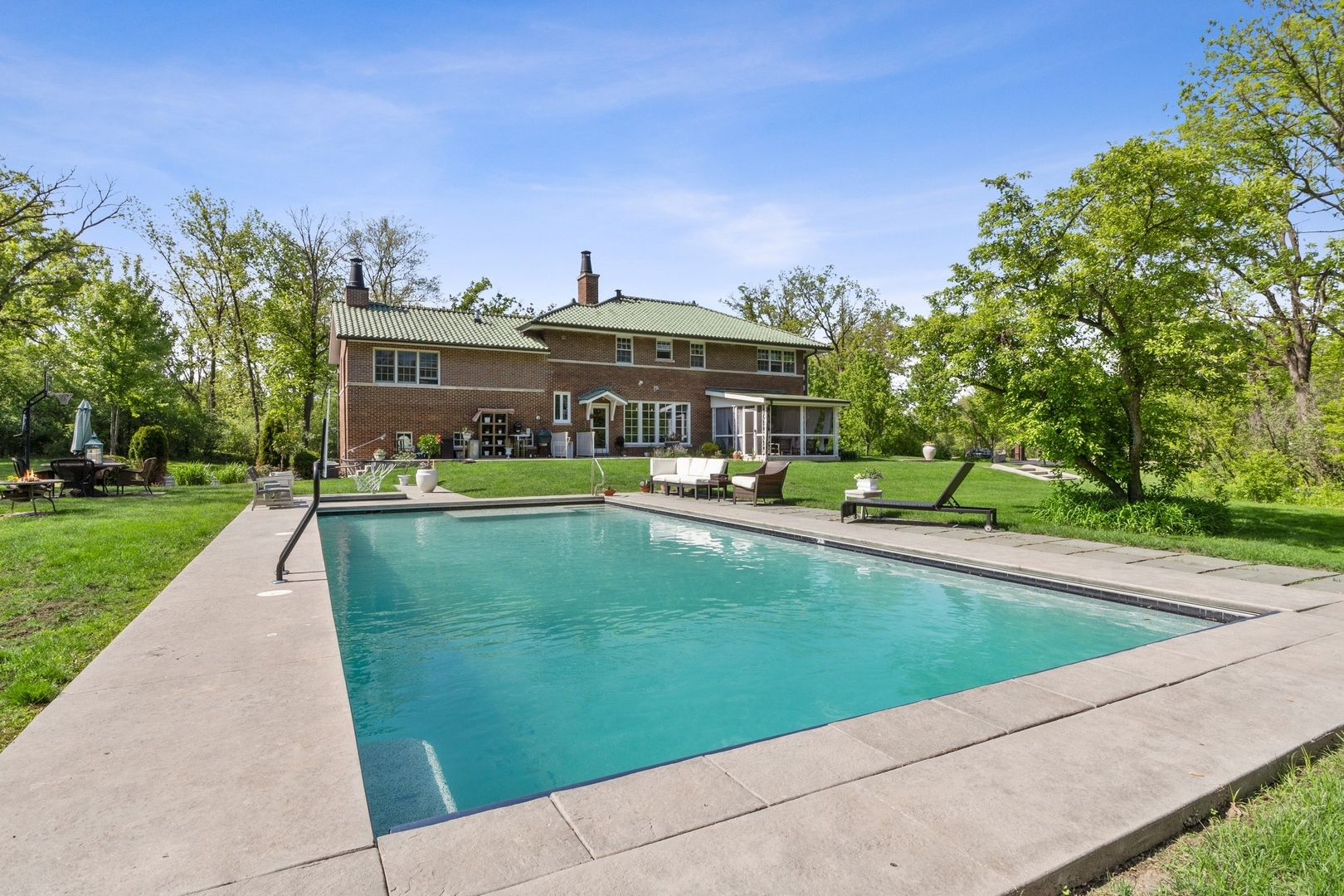 1900 Telegraph Road Bannockburn, IL 60015 - Photo 38 of 47 a view of a house with a yard