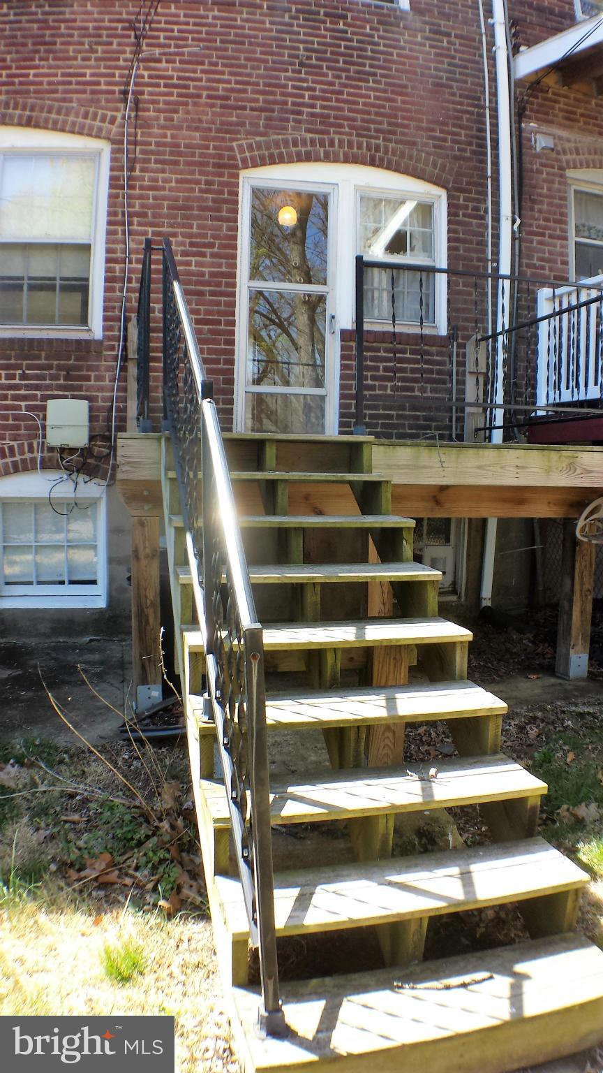303 Westshire Road Baltimore, MD 21229 - Photo 22 of 22 Exterior (Rear)