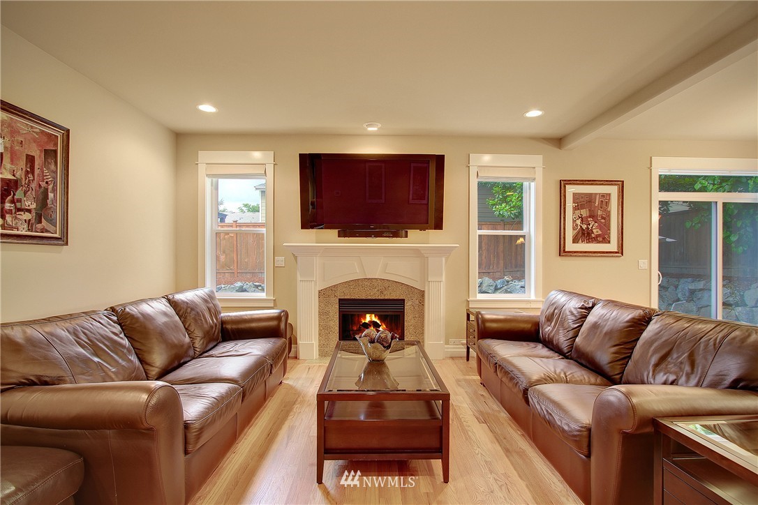 1214 North 26th Street Renton, WA 98056 - Photo 3 of 25