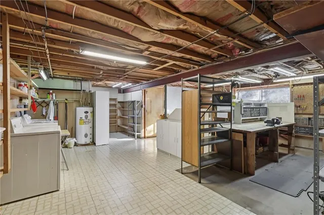 a view of a storage & utility room
