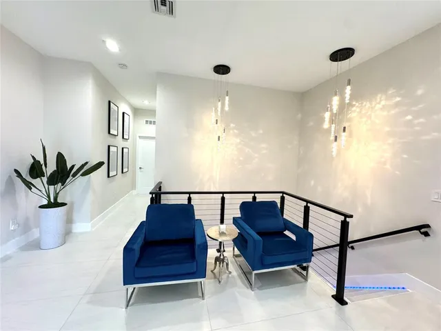 $7,500 | 4915 Whispering Way, Fort Lauderdale, FL 33312