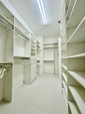 $7,500 | 4915 Whispering Way, Fort Lauderdale, FL 33312