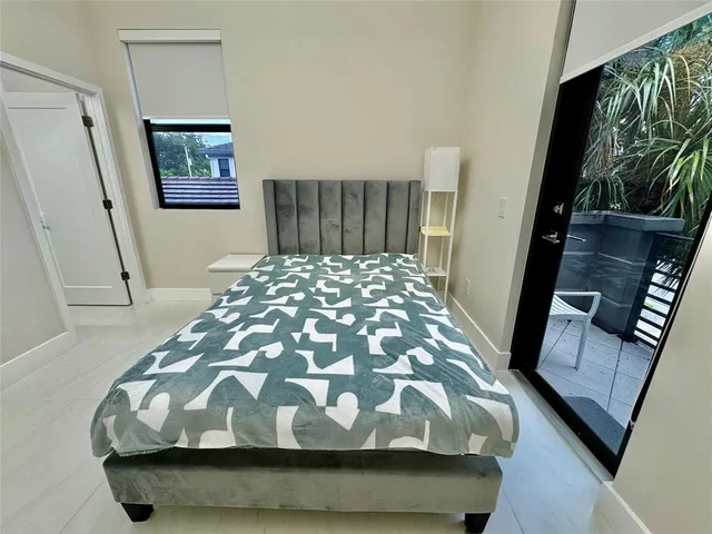 $7,500 | 4915 Whispering Way, Fort Lauderdale, FL 33312