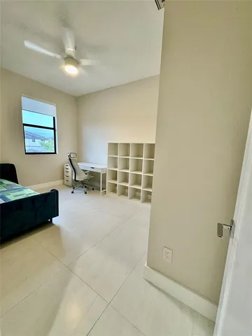 $7,500 | 4915 Whispering Way, Fort Lauderdale, FL 33312