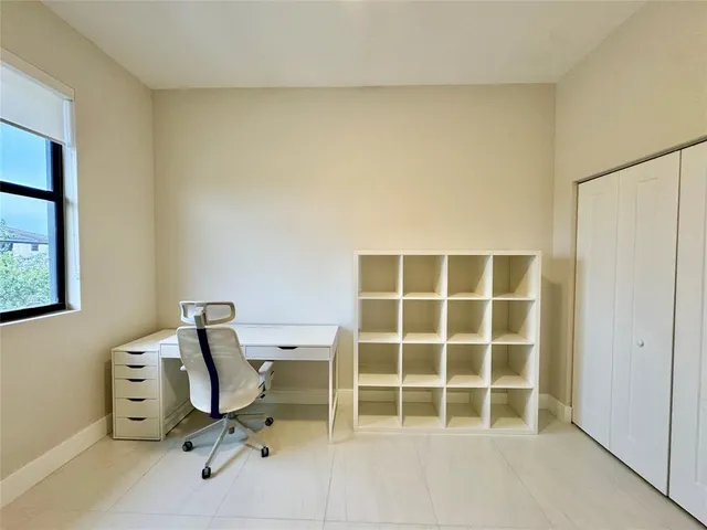 $7,500 | 4915 Whispering Way, Fort Lauderdale, FL 33312