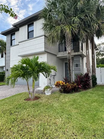 $7,500 | 4915 Whispering Way, Fort Lauderdale, FL 33312