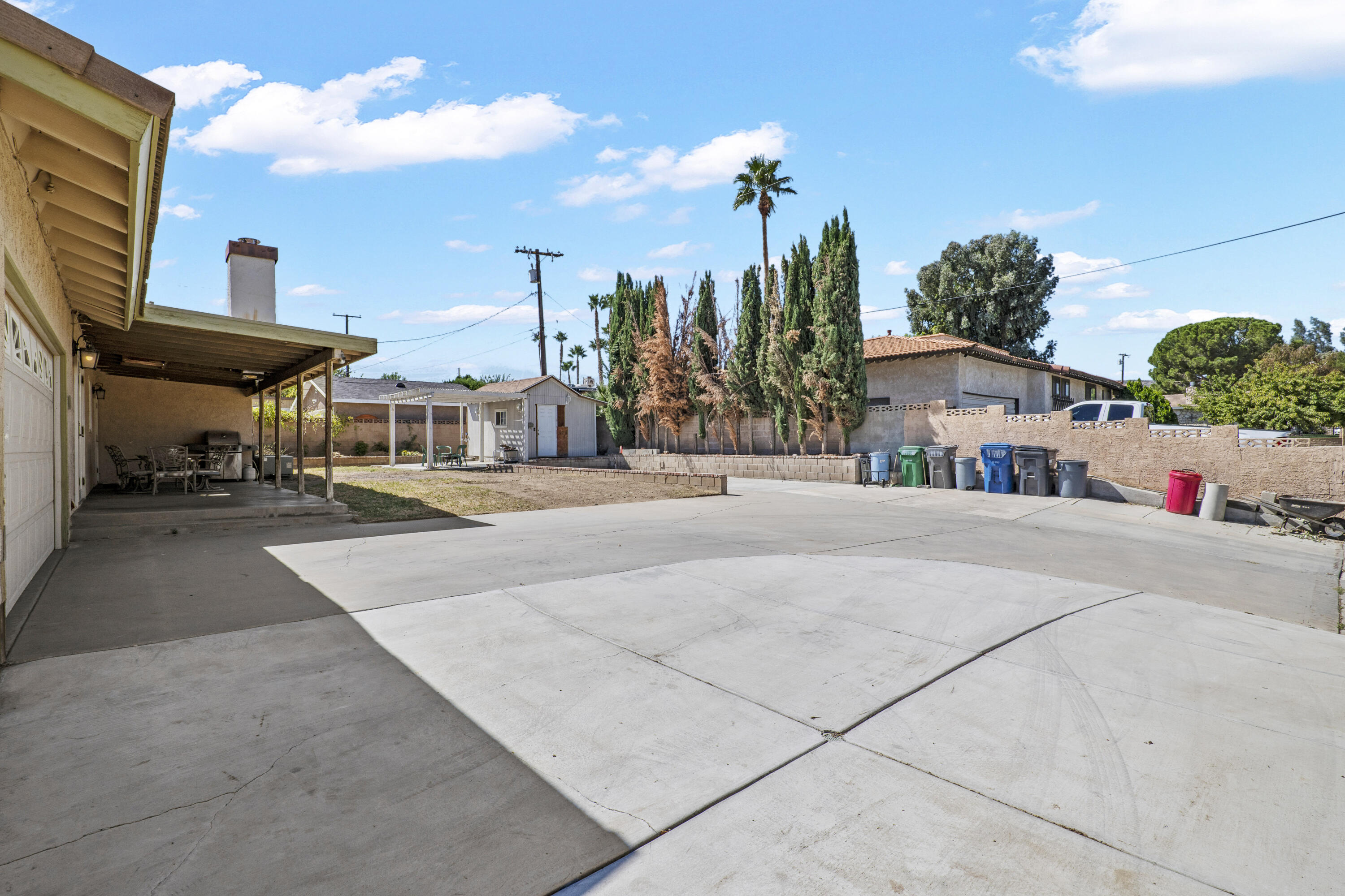 41235 47th Street West Lancaster, CA 93536 - Photo 25 of 43 a view of a street with a building