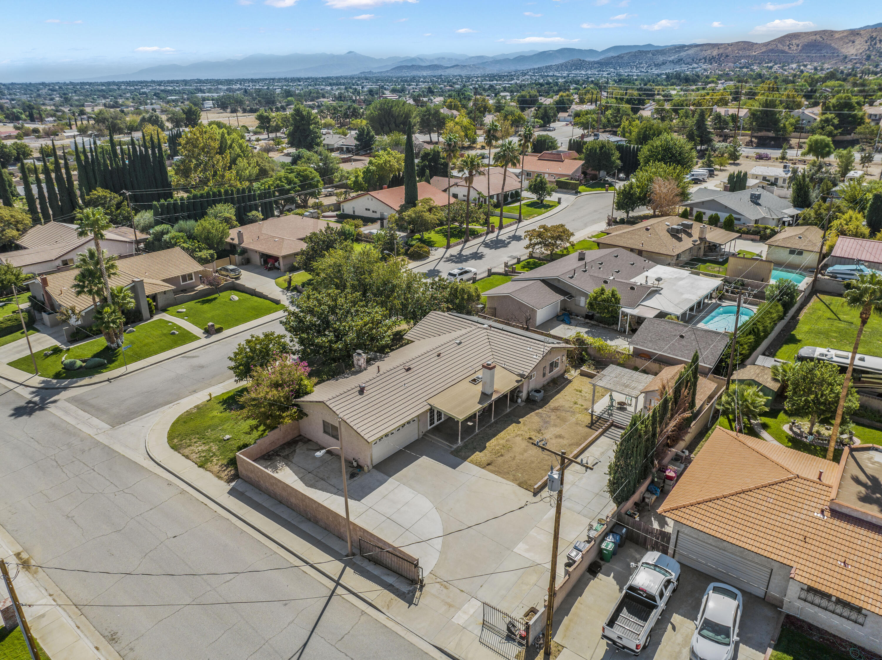 41235 47th Street West Lancaster, CA 93536 - Photo 34 of 43 an aerial view of a residential houses with outdoor space and street view
