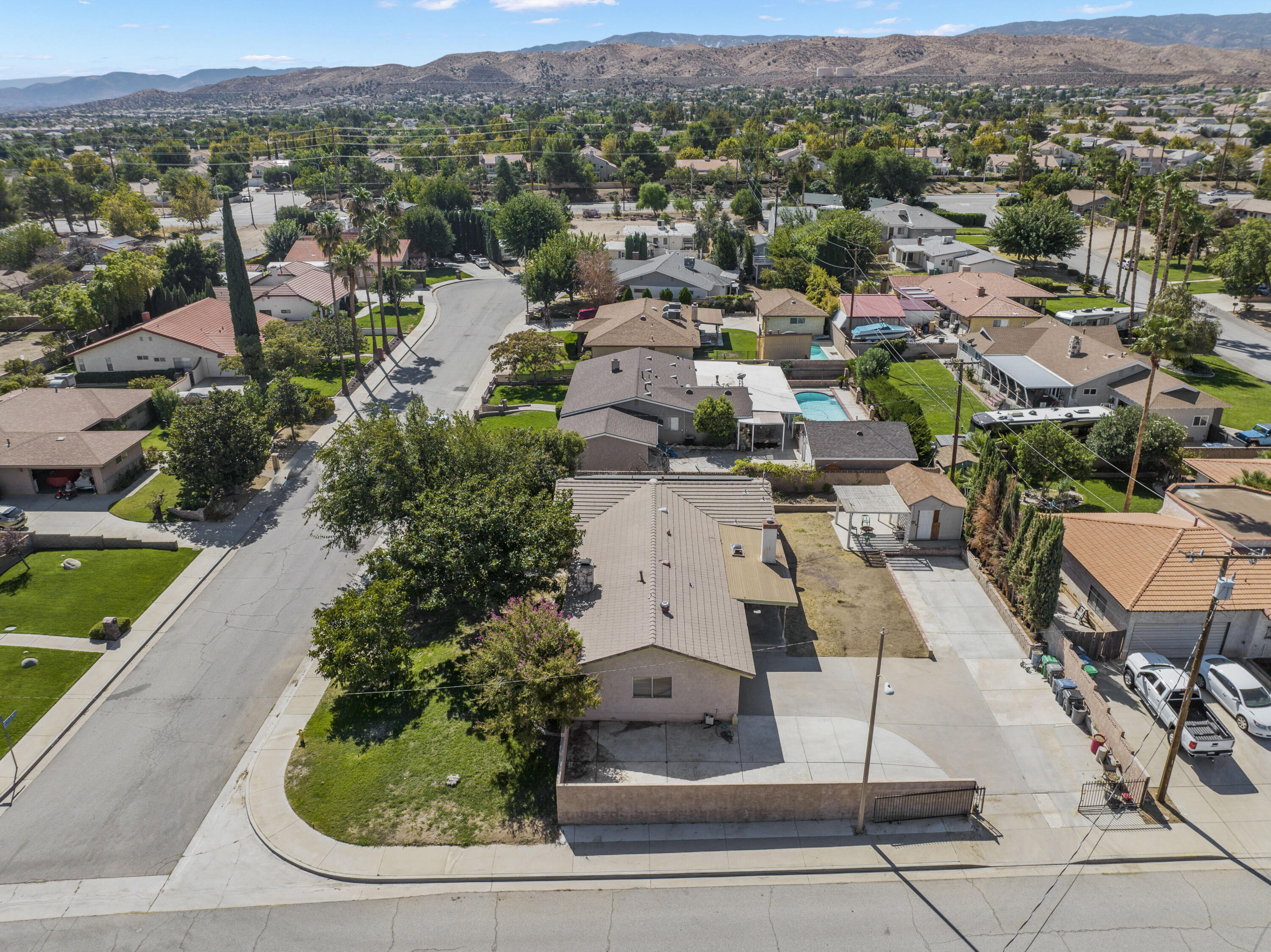 41235 47th Street West Lancaster, CA 93536 - Photo 36 of 43 an aerial view of a house with a garden