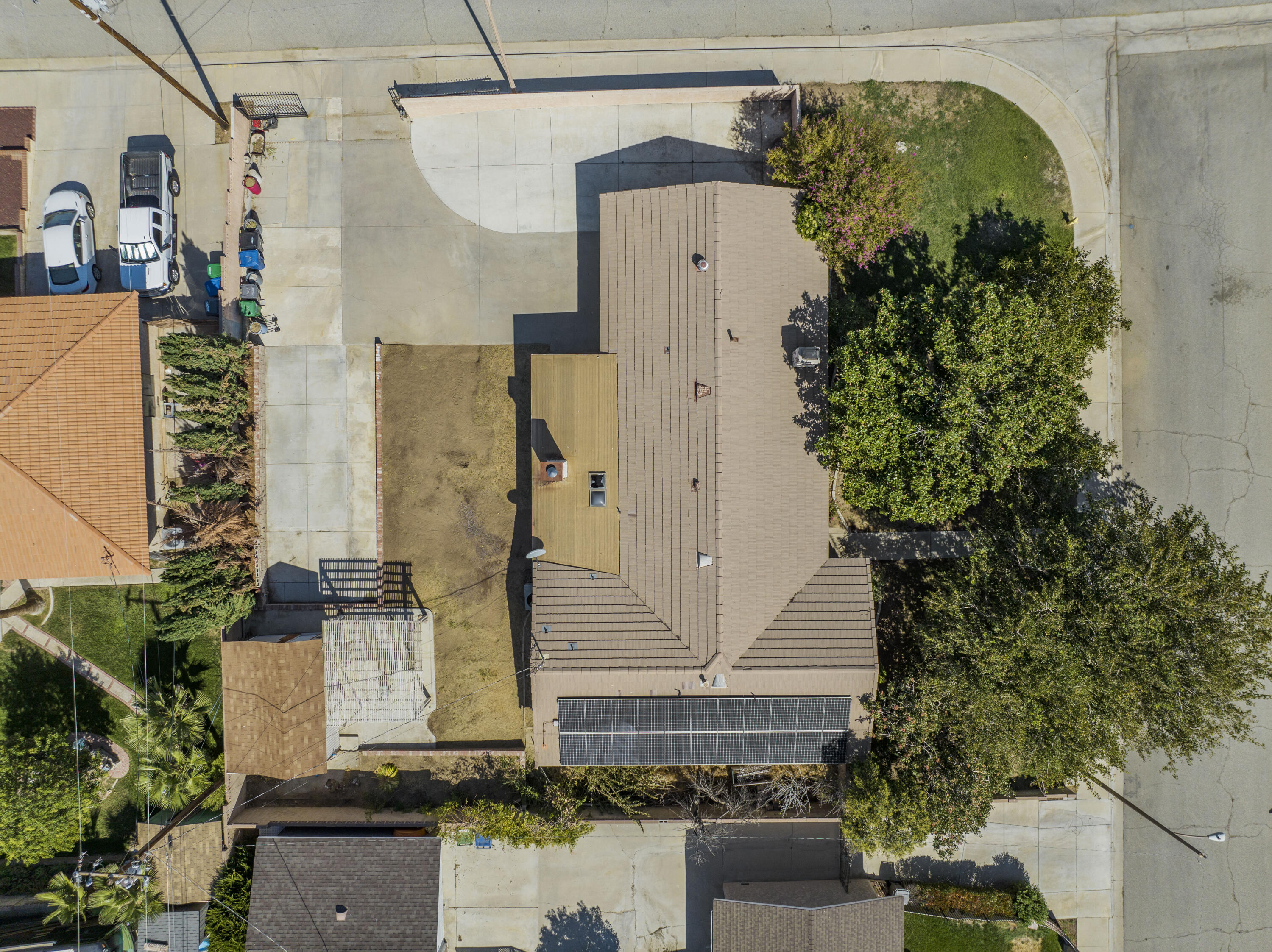 41235 47th Street West Lancaster, CA 93536 - Photo 38 of 43 an aerial view of residential house with outdoor space and parking