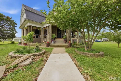 $164,900 | 201 Main Street, Laddonia, MO 63352