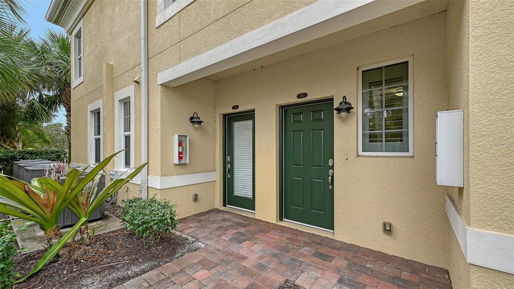 85 Navigation Circle Osprey, FL 34229 - Photo 3 of 41 Gallery Image 3