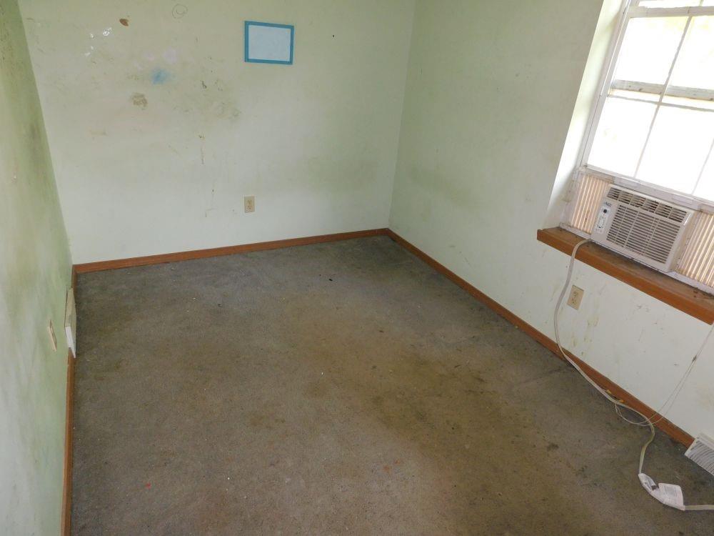 3435 East State Road Jamestown, PA 16134 - Photo 6 of 9 an empty room with a window