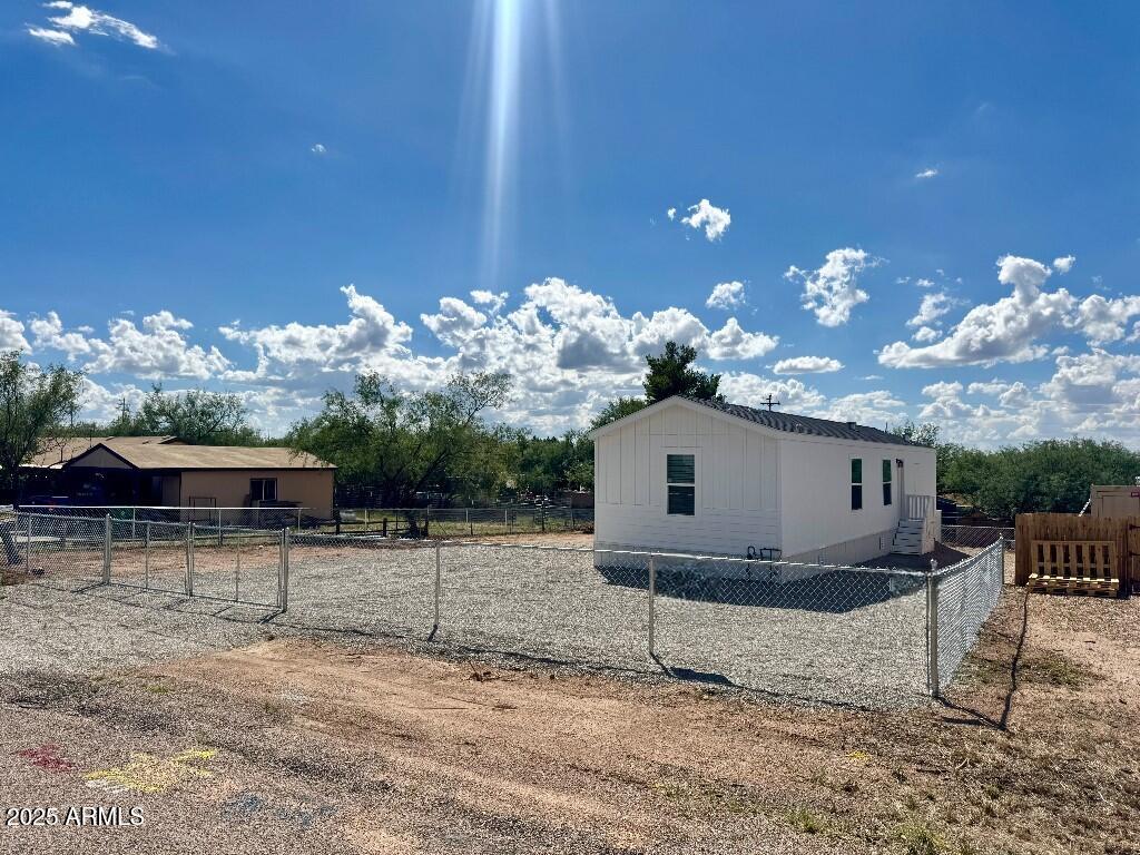 384 North Warren Road Benson, AZ 85602 - Photo 9 of 31 08