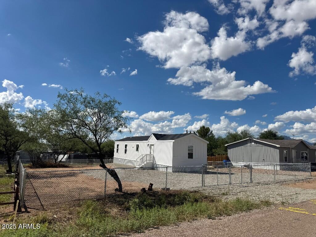 384 North Warren Road Benson, AZ 85602 - Photo 10 of 31 09