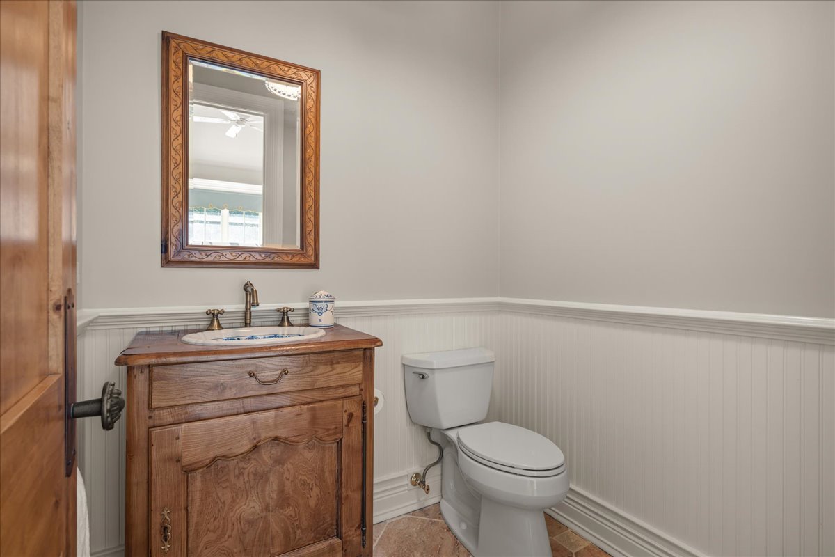 33W551 Hub Road Wayne, IL 60184 - Photo 27 of 62 Gallery Image 27