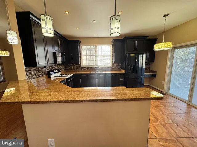 $689,000 | 8800 Fenimore Place, Bristow, VA 20136