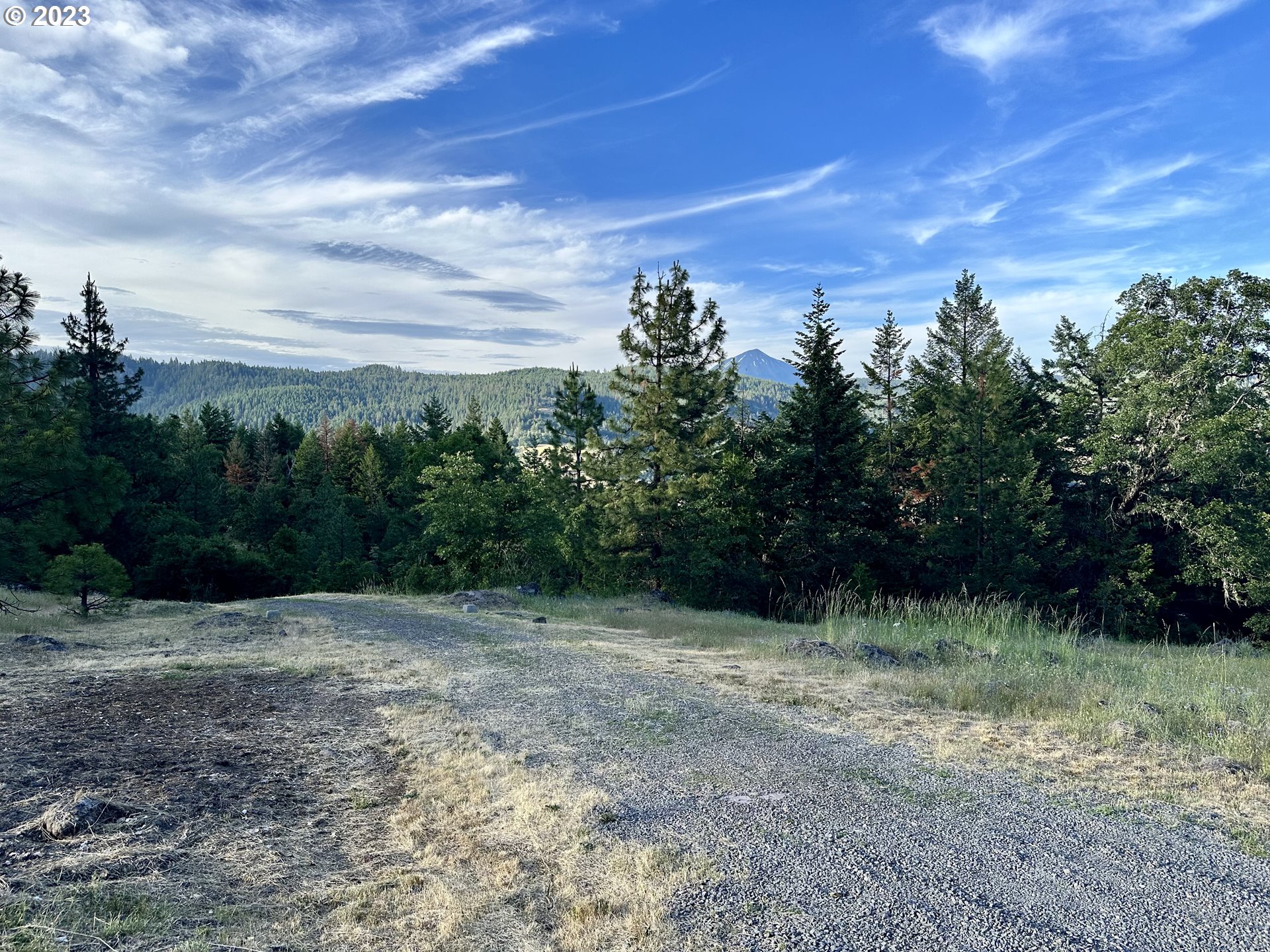 0 South F Little Butte Creek Road Eagle Point, OR 97524 - Photo 4 of 5 a view of basketball court