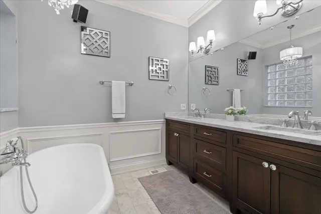 $1,024,500 | 2619 North Seminary Avenue, Unit 1, Chicago, IL 60614