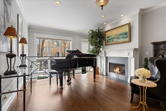 $1,024,500 | 2619 North Seminary Avenue, Unit 1, Chicago, IL 60614