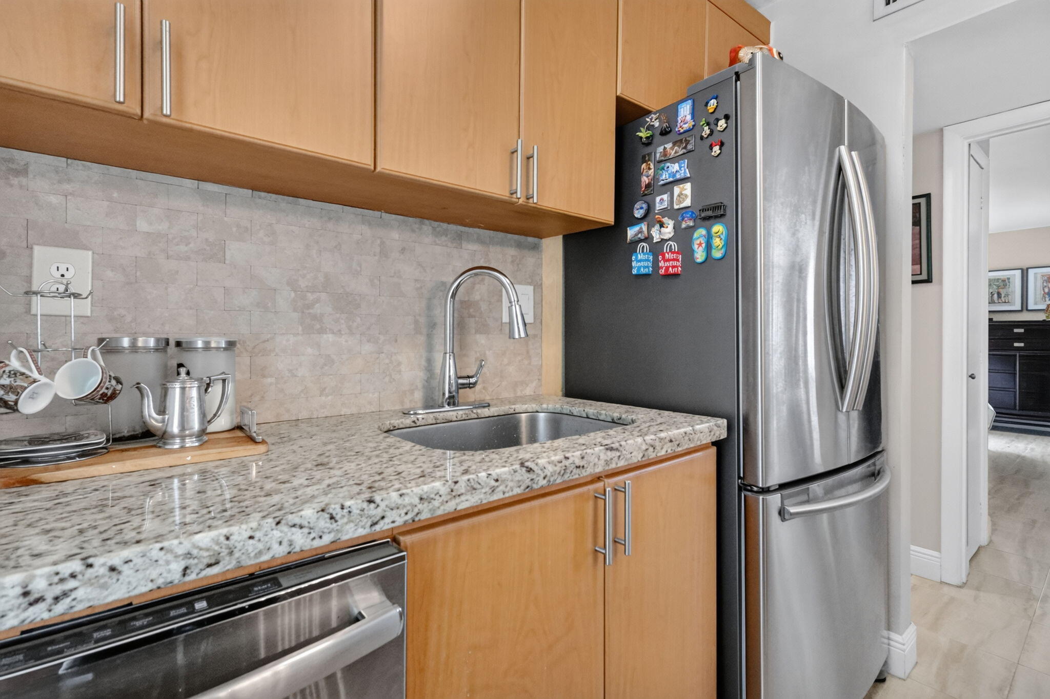 1670 Bay Road, Unit 3F Miami Beach, FL 33139 - Photo 30 of 43 17-web-or-mls-8H3A6572
