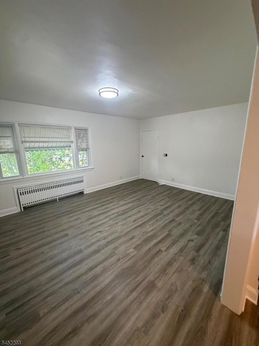 1016 Valley Road Wayne, NJ 07470 - Photo 7 of 22 Gallery Image 7