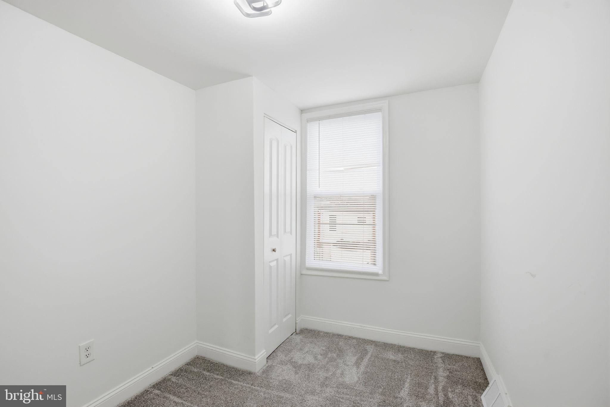 3330 Ravenwood Avenue Baltimore, MD 21213 - Photo 18 of 31