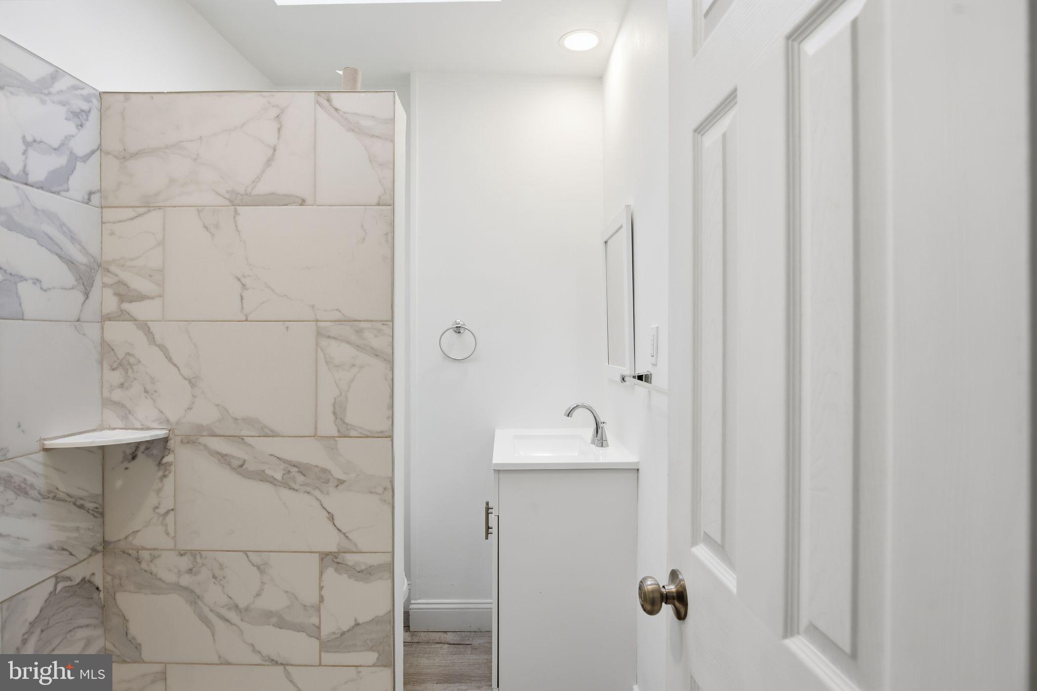 3330 Ravenwood Avenue Baltimore, MD 21213 - Photo 24 of 31 2nd Floor Barhroom