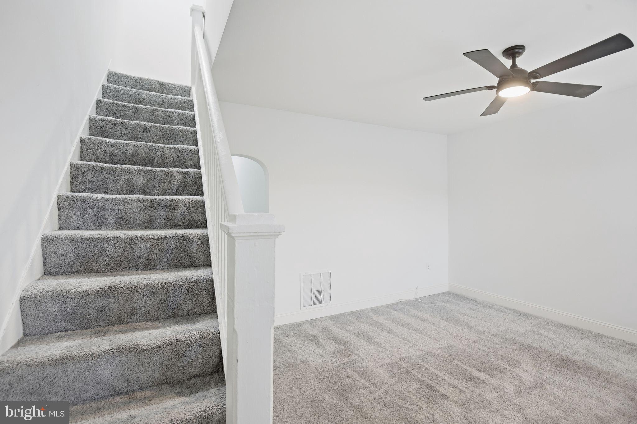 3330 Ravenwood Avenue Baltimore, MD 21213 - Photo 7 of 31