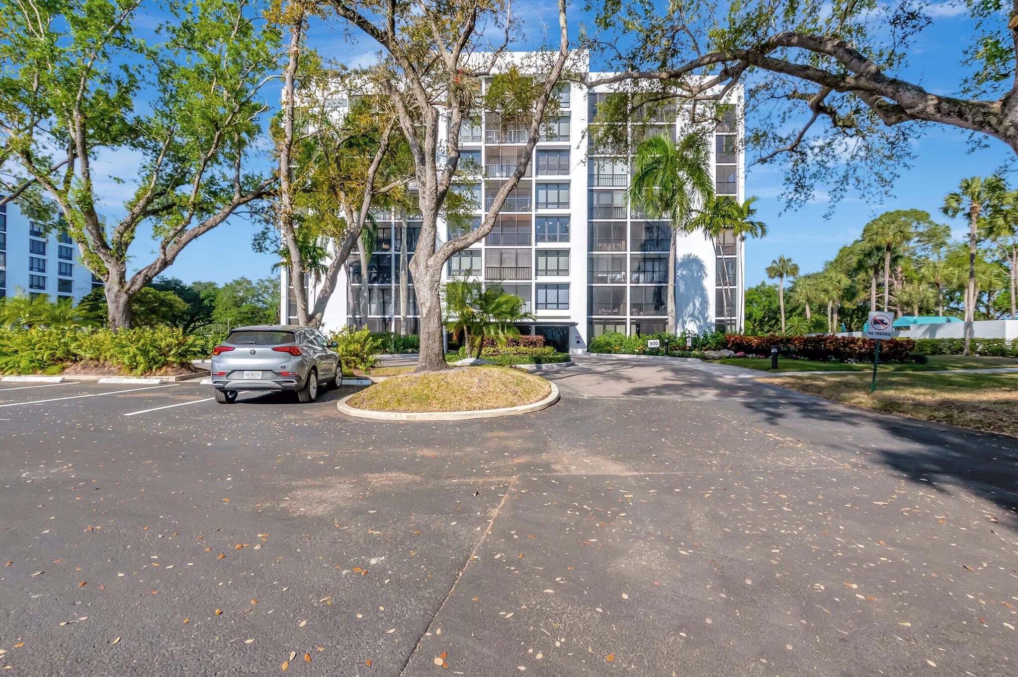 7835 Lakeside Boulevard, Unit 986 Boca Raton, FL 33434 - Photo 23 of 69 2-web-or-mls-DSC_0979