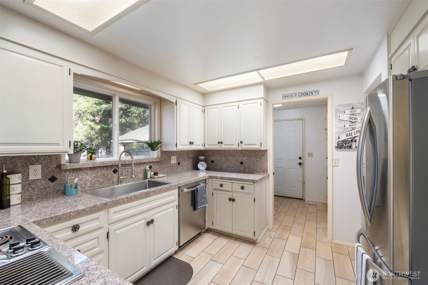 1325 304th Street East Roy, WA 98580 - Photo 15 of 40