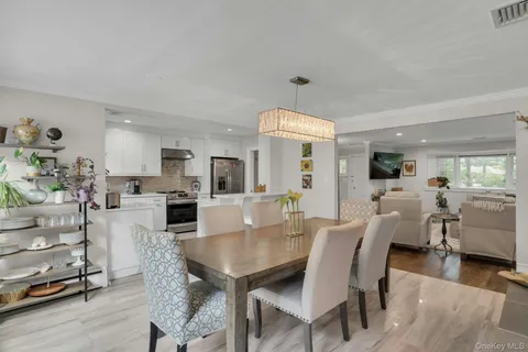 $949,000 | 169 Dix Hills Road, Dix Hills, NY 11746