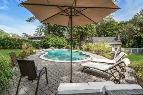 $949,000 | 169 Dix Hills Road, Dix Hills, NY 11746