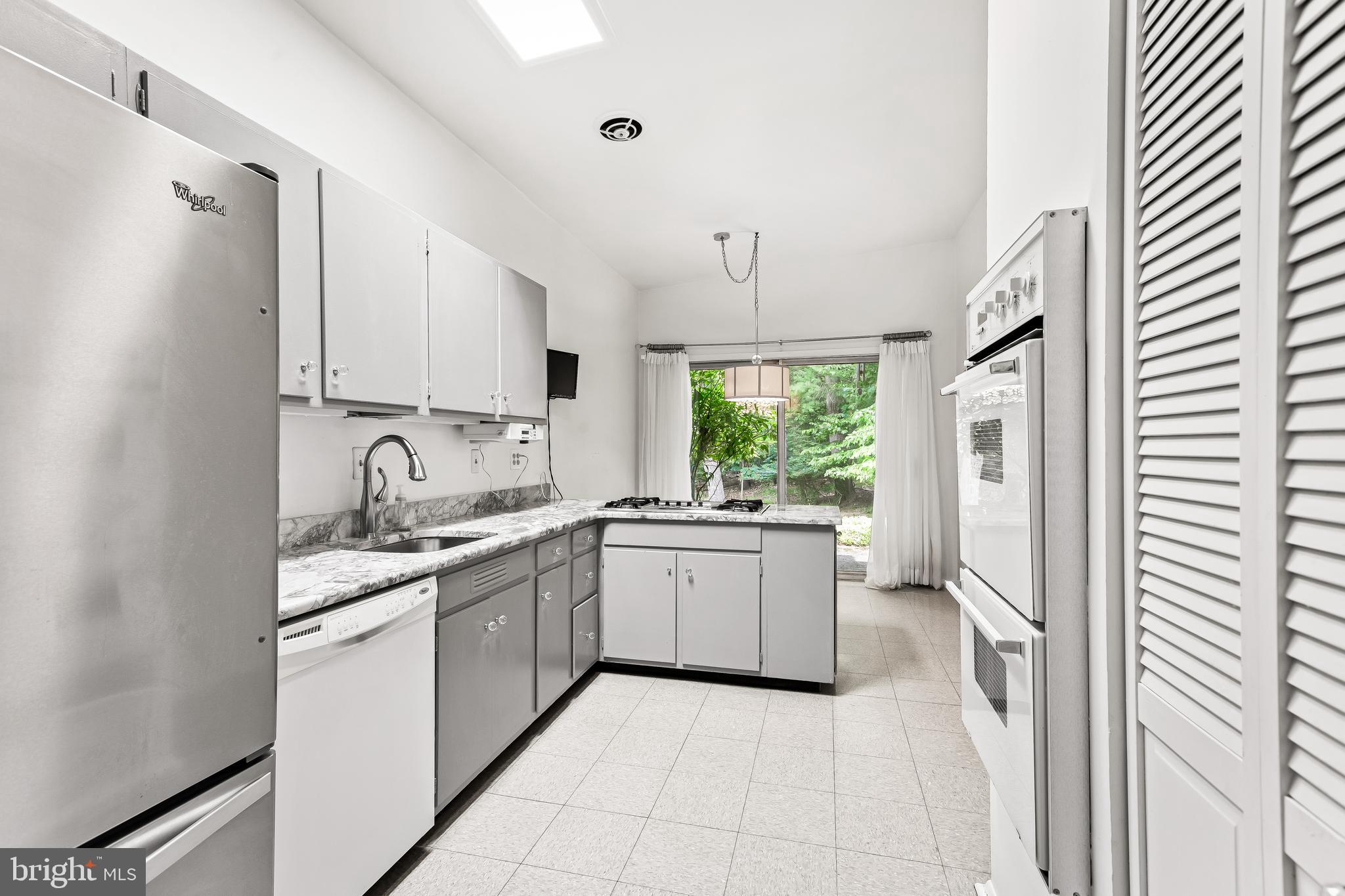 3207 Midfield Road Pikesville, MD 21208 - Photo 13 of 46 SS refrigerator