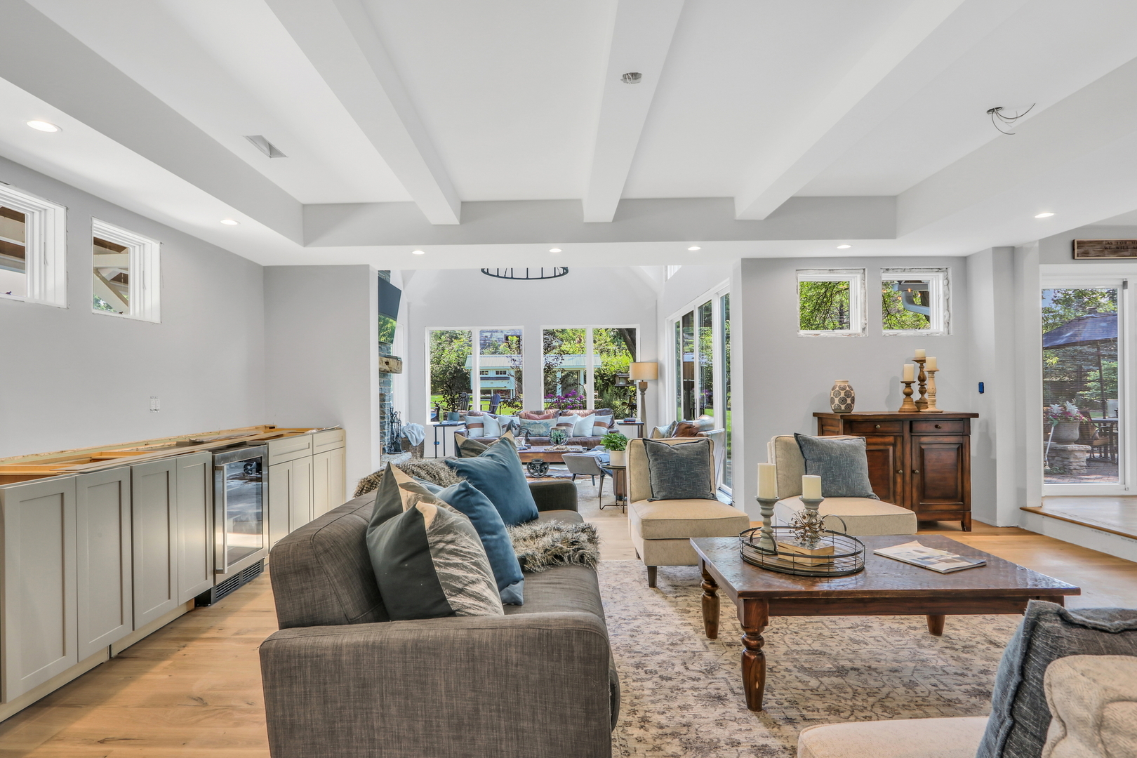 2238 Hanlon Road Libertyville, IL 60048 - Photo 16 of 72 a living room with furniture kitchen view and a large window