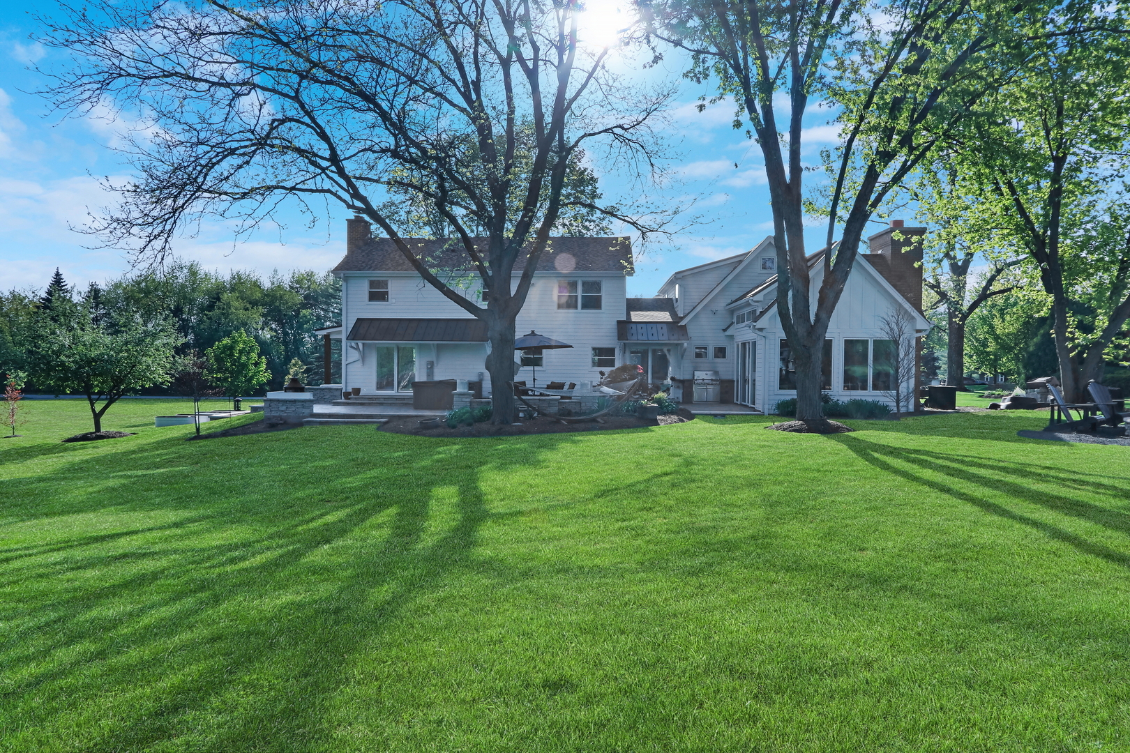 2238 Hanlon Road Libertyville, IL 60048 - Photo 52 of 72 a view of a house with a big yard