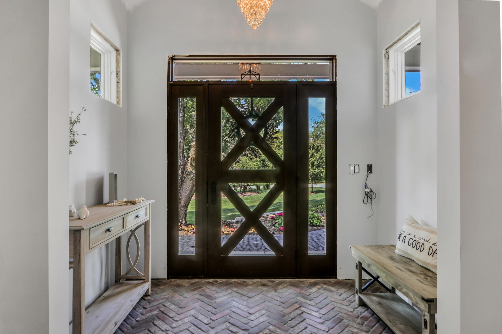 2238 Hanlon Road Libertyville, IL 60048 - Photo 9 of 72 a view of front door of house