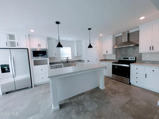 $160,000 | 10 Colden Place, Newcomb, NY 12852