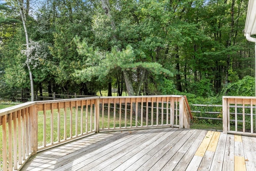 198 Jenkins Road Andover, MA 01810 - Photo 7 of 35 Gallery Image 7