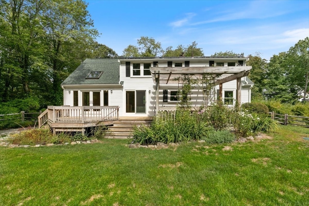 198 Jenkins Road Andover, MA 01810 - Photo 8 of 35 Gallery Image 8