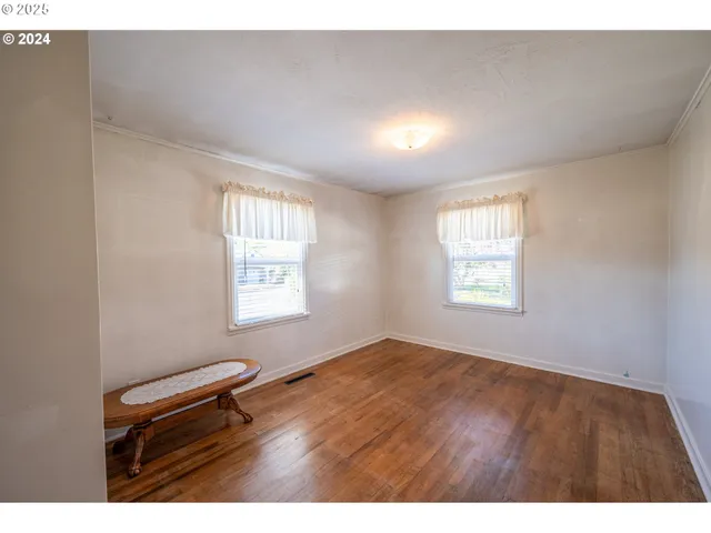 $324,900 | 227 Border Street, Myrtle Point, OR 97458