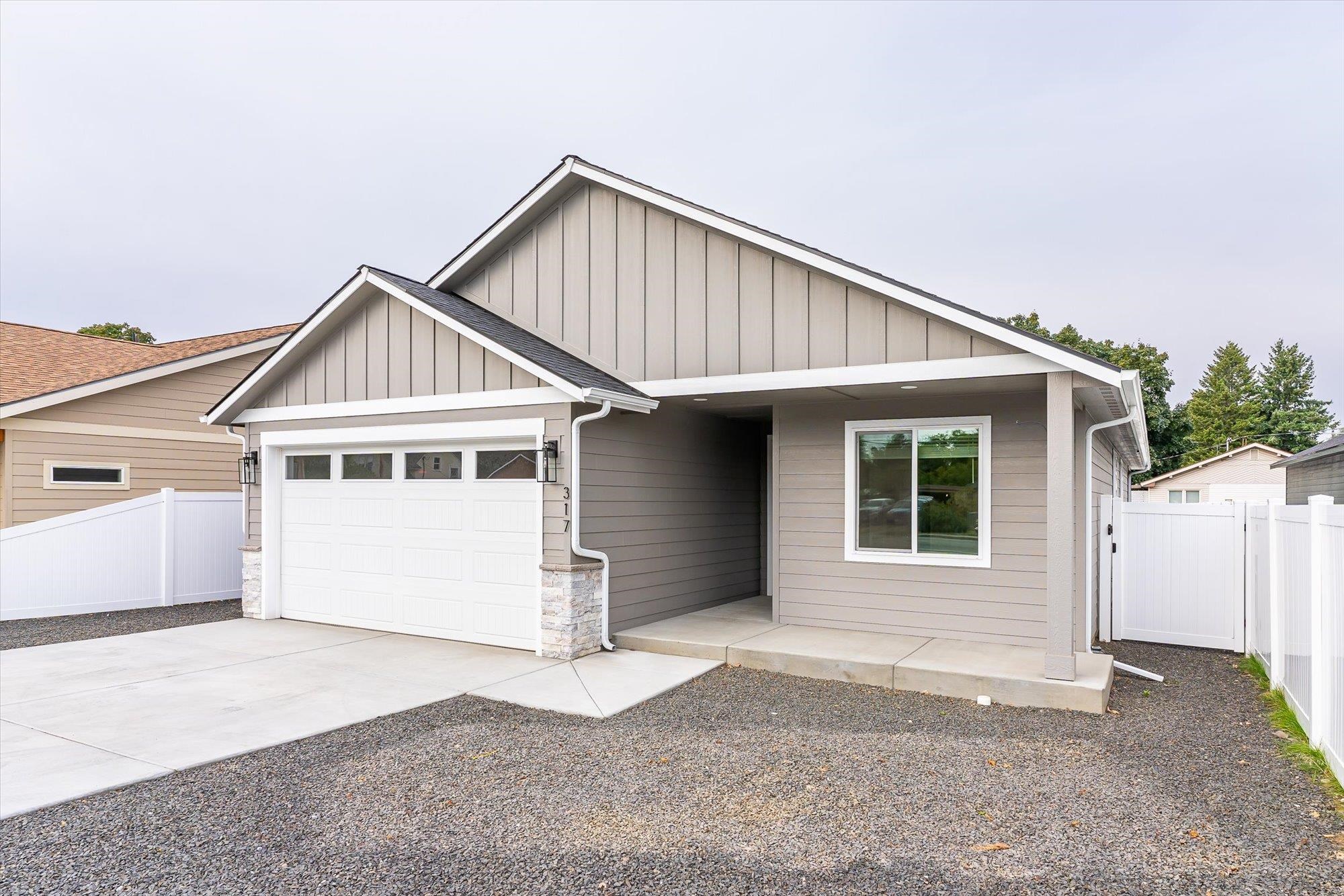 317 North Bowdish Road Spokane Valley, WA 99206 - Photo 2 of 30 Gallery Image 2
